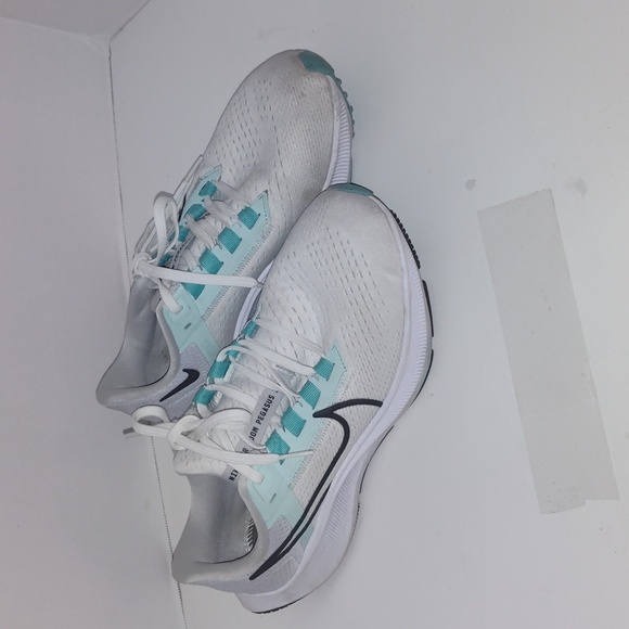 Nike Air Zoom Pegasus 38 White and Teal size 8.5 no insoles - Picture 1 of 8